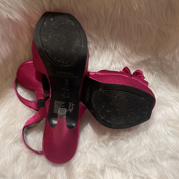 Hot pink high heels - Picture 4 of 4